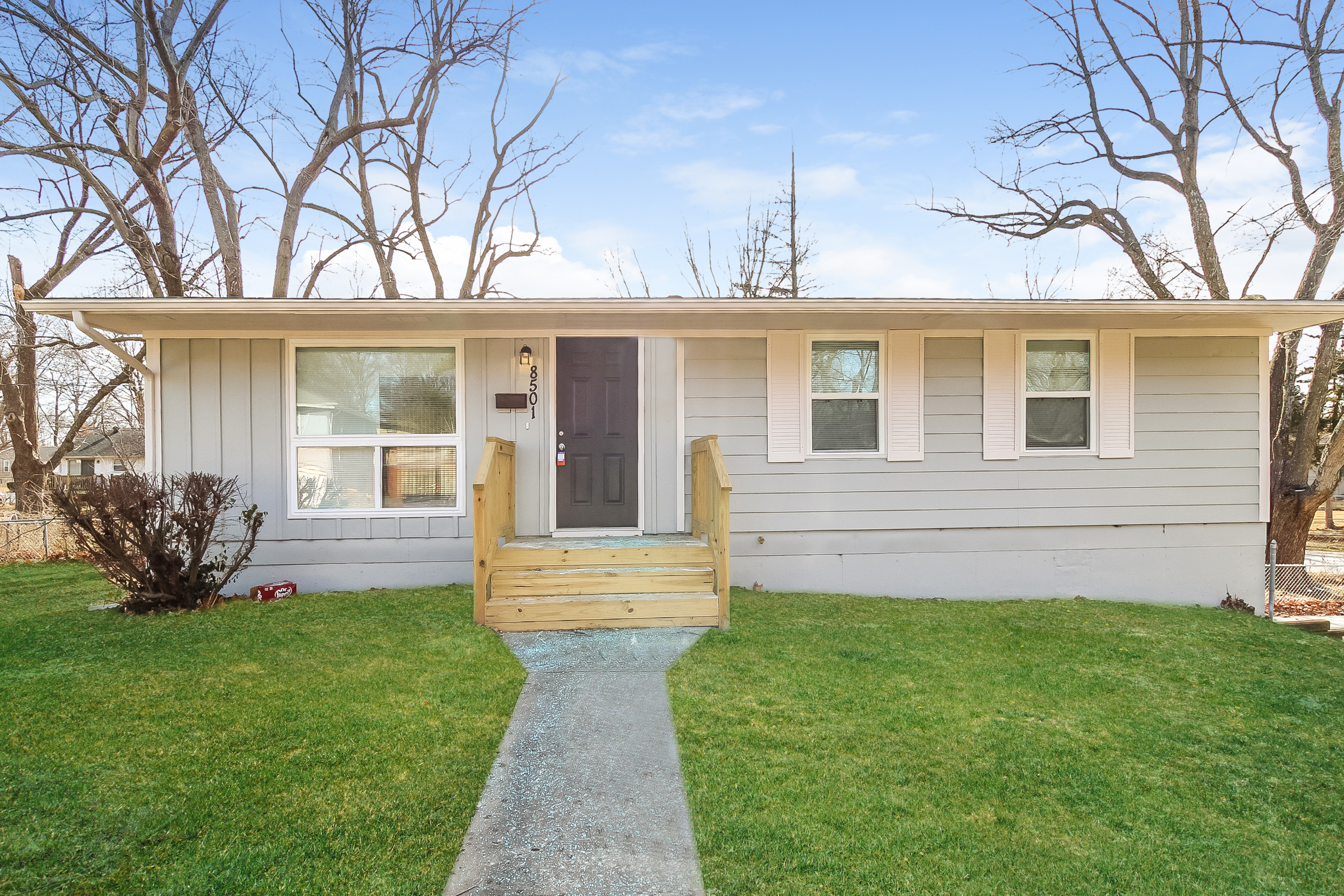 8501 E 92nd St Kansas City, MO 64138